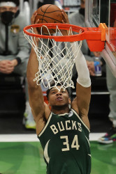 Giannis Antetokounmpo - NBAE Getty Images.jpg